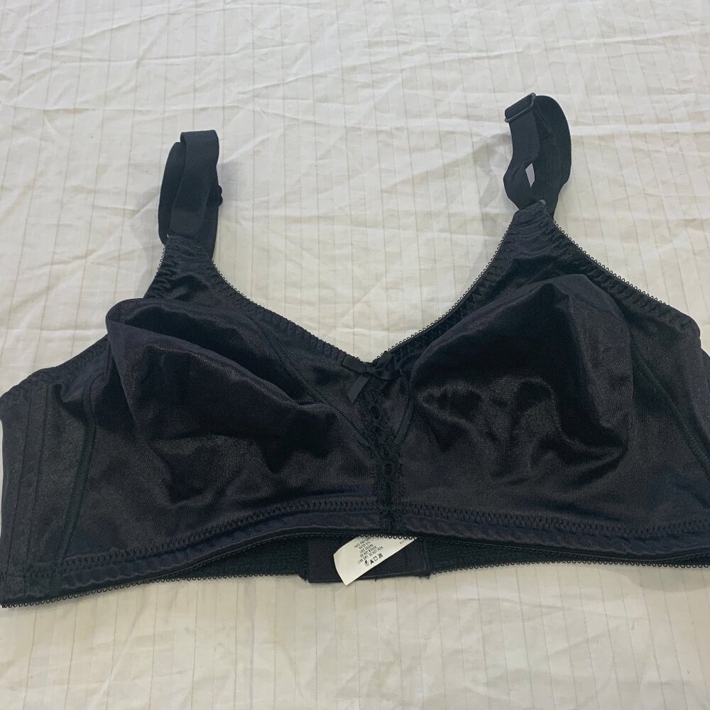🦚🦚🦚 BALI WOMENS WIRE FREE BRA SIZE 38D 🦚🦚🦚